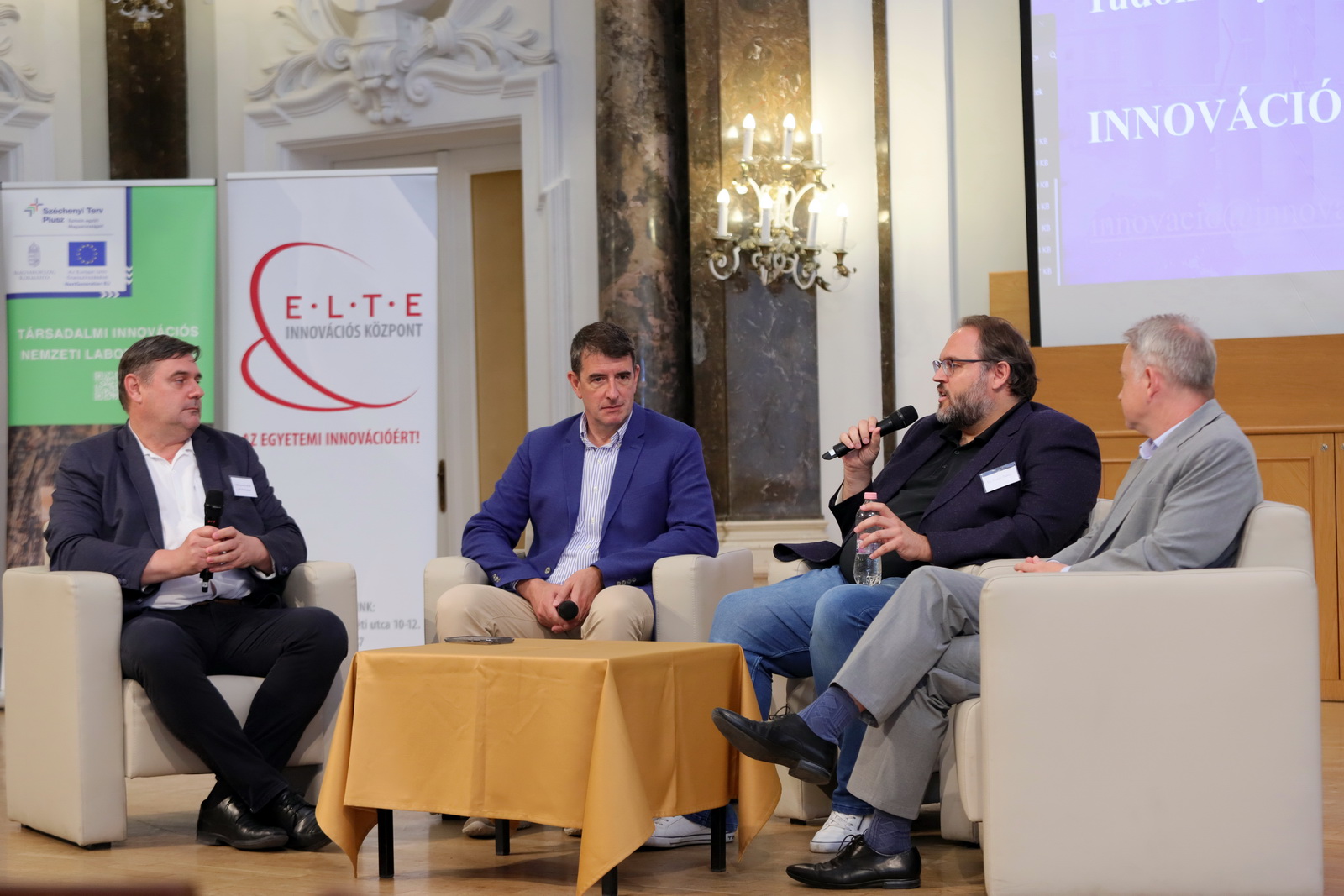 panelbeszélgetés